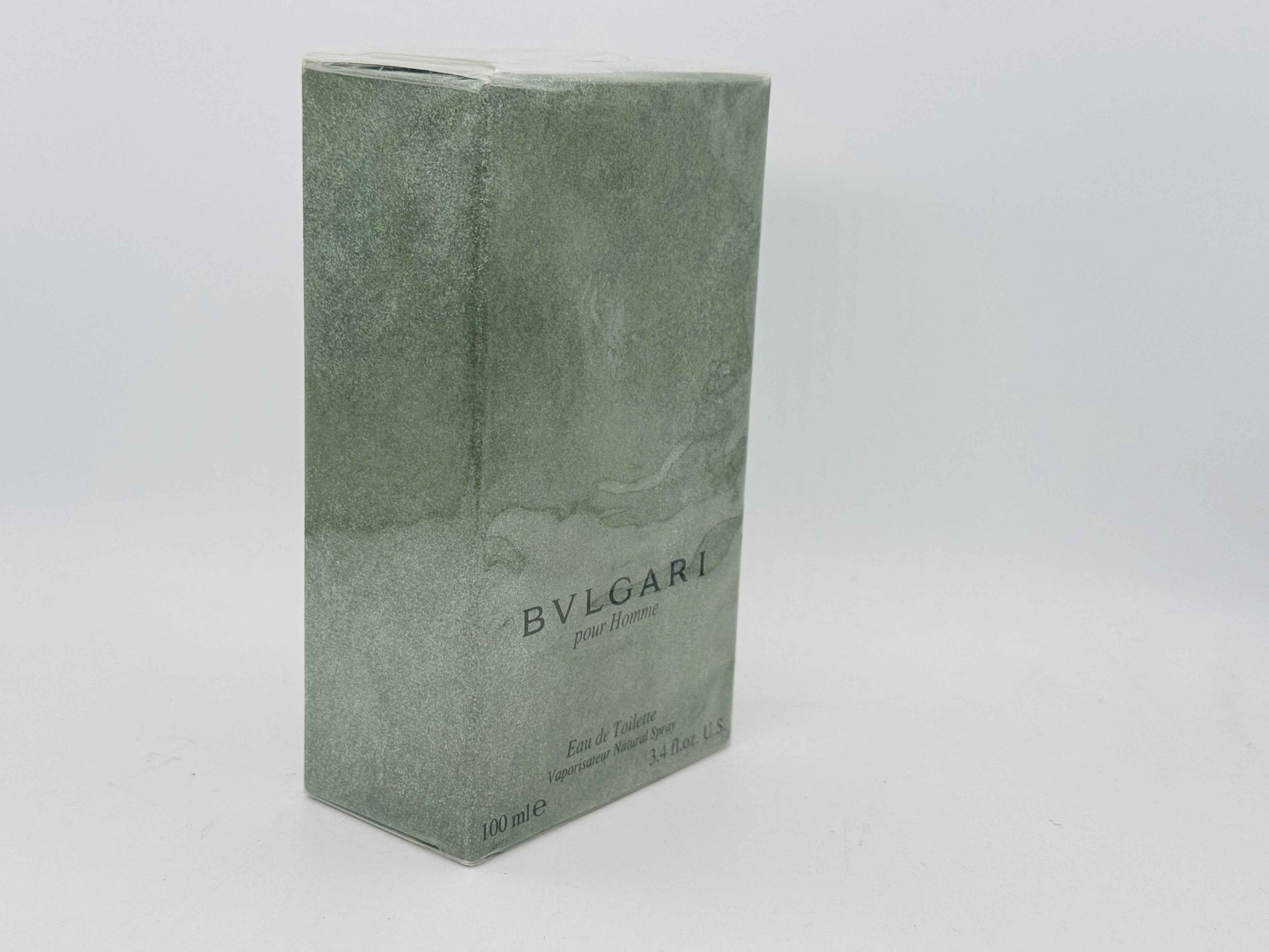Scatola di Profumo Bulgari Pour Homme Vintage con design elegante in verde chiaro