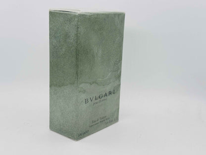 Scatola di Profumo Bulgari Pour Homme Vintage con design elegante in verde chiaro