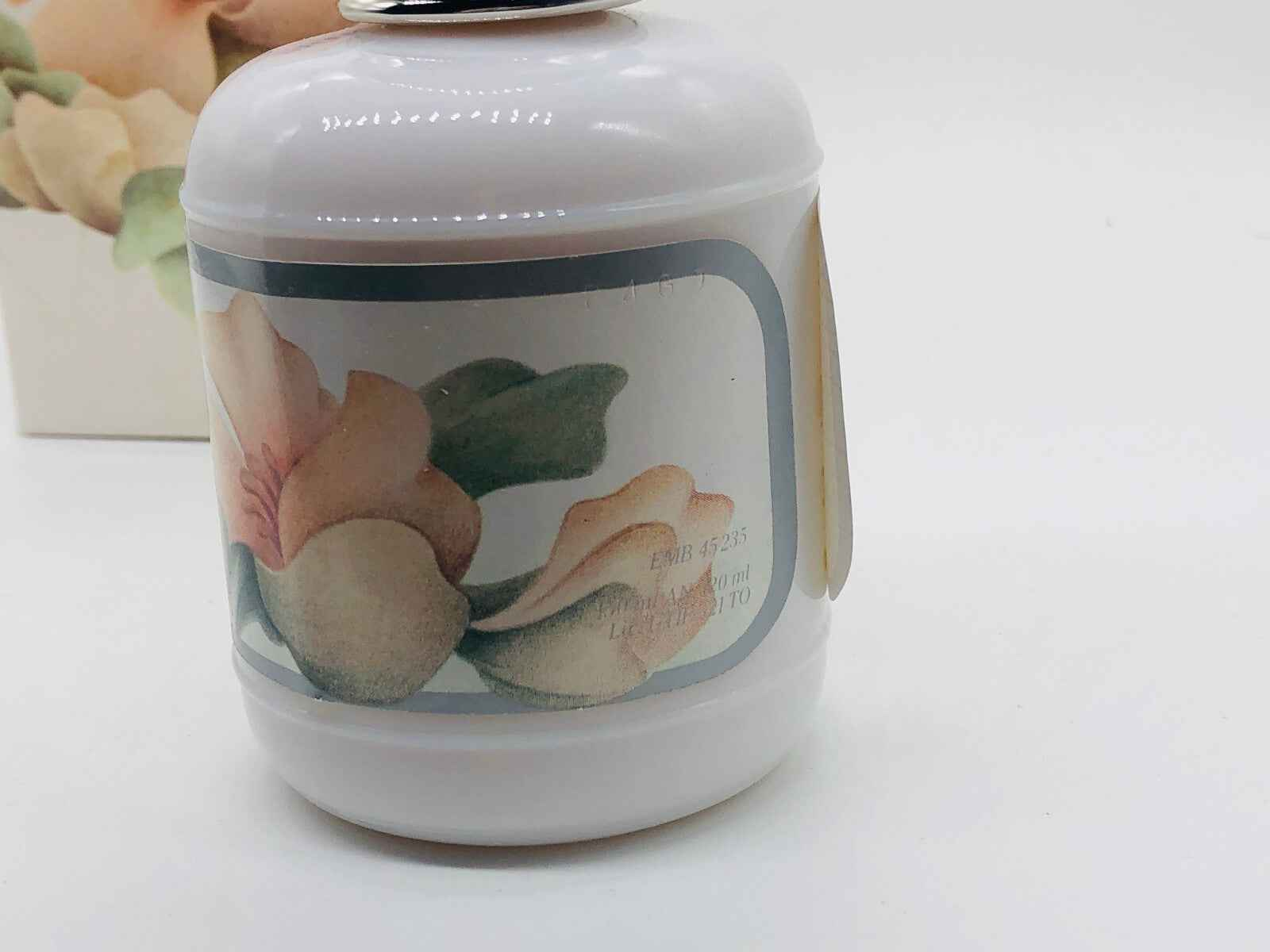 Flacone di profumo Cacharel Anais Anais Vintage con decorazioni floreali delicate in ceramica