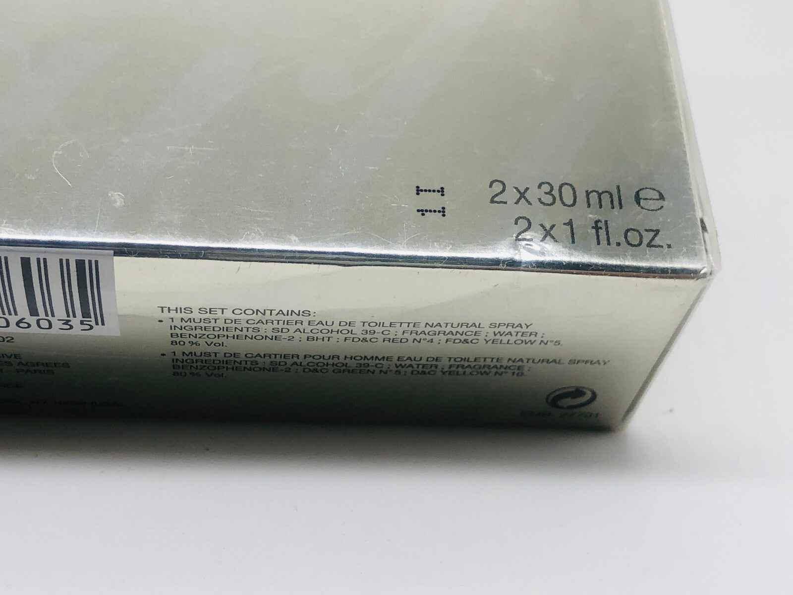 Confezione di Profumo Cartier Must con 2 flaconi da 30 ml di Eau de Toilette in un design elegante