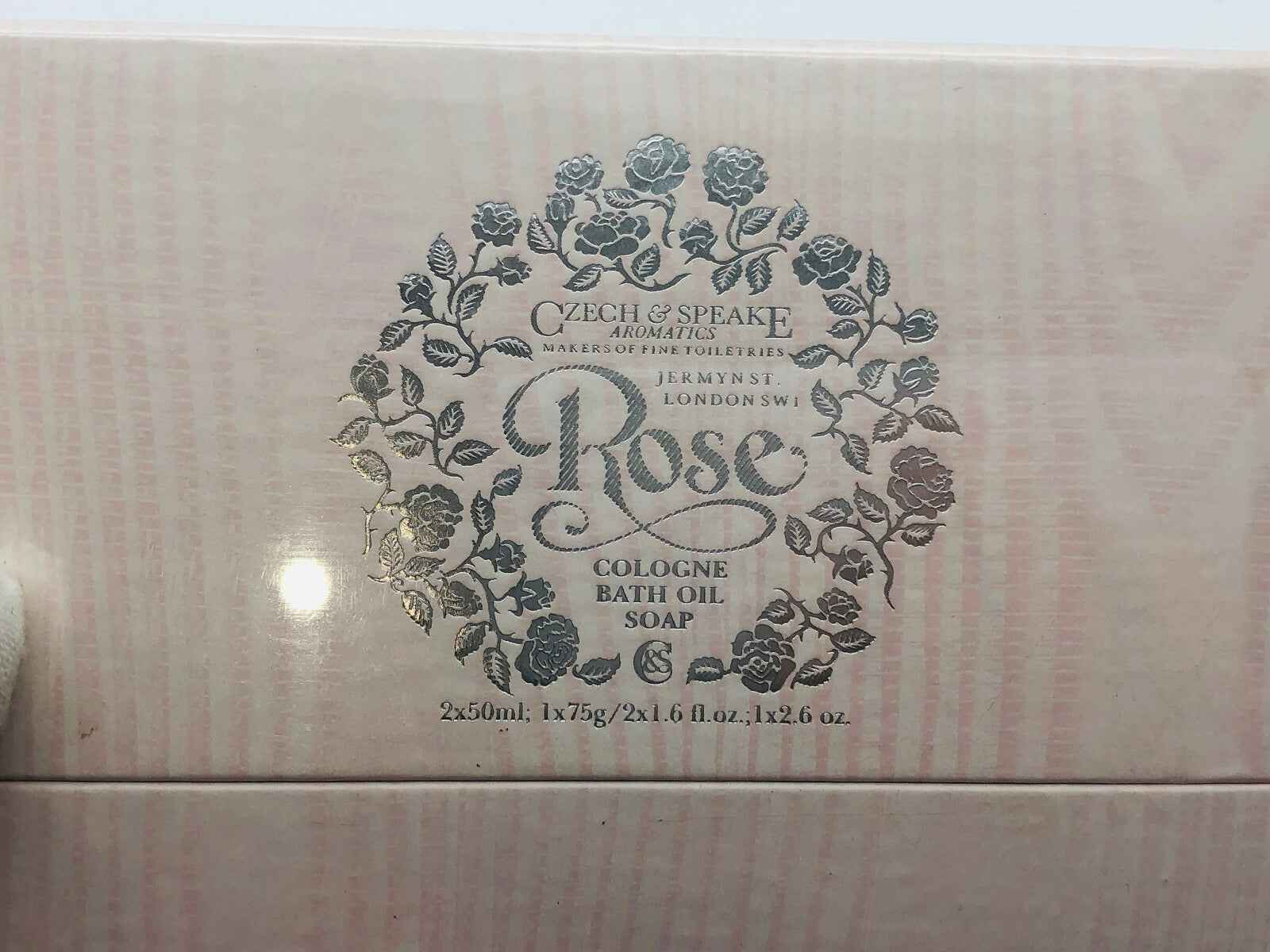 Profumo Czech & Speake Vintage in confezione elegante con motivo floreale e dettagli in argento