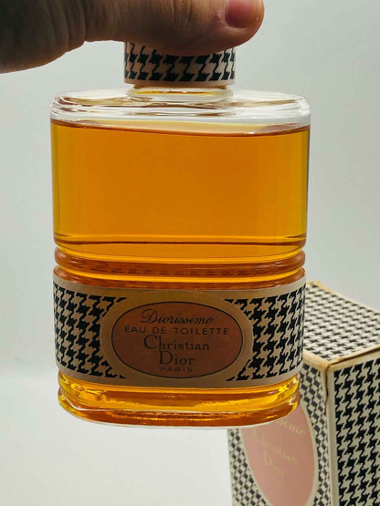 Flacone di Dior Diorissimo Vintage Eau de Toilette con profumo floreale e design classico