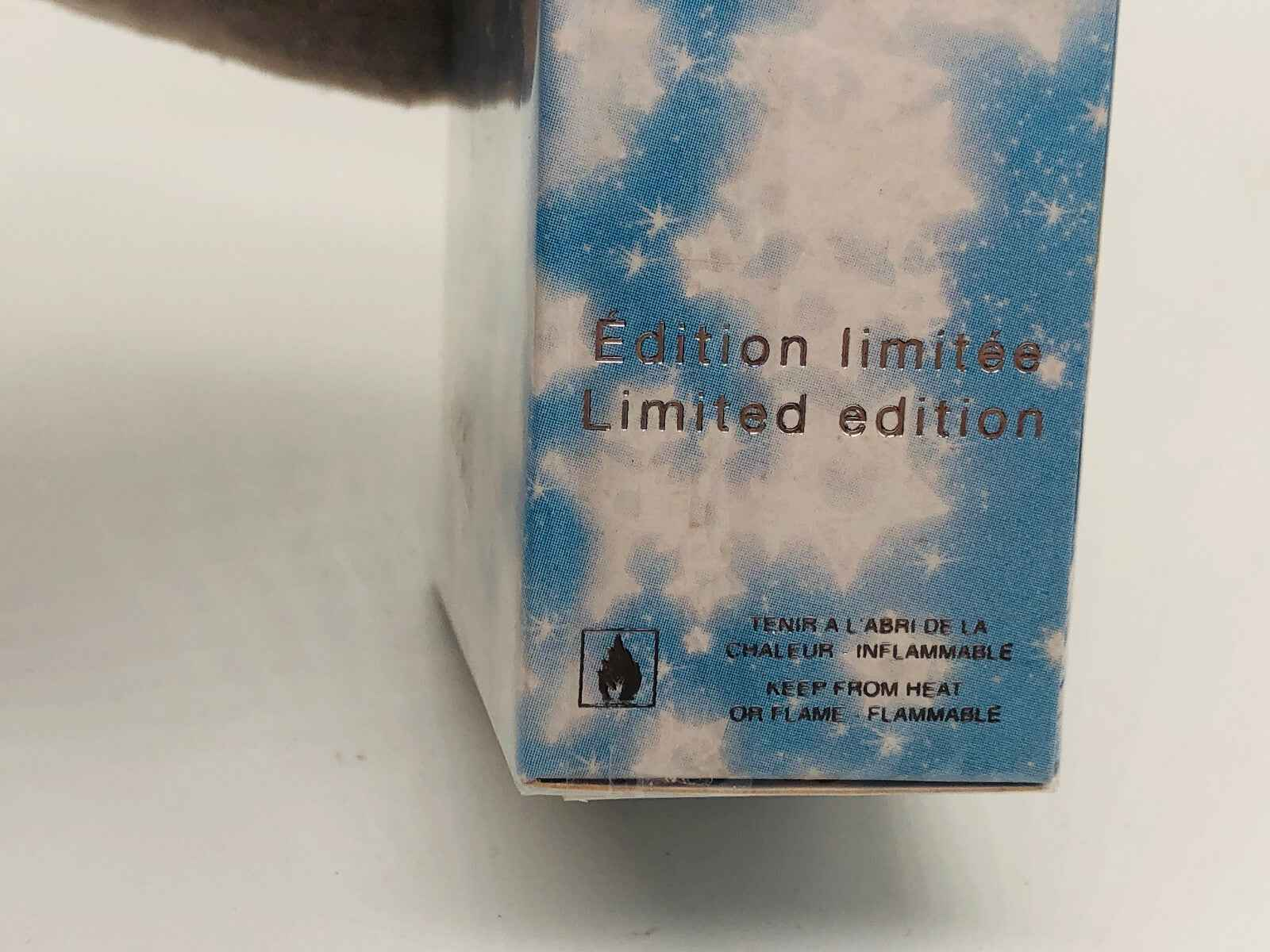 Confezione del Profumo Dior Star in edizione limitata con design blu e nuvole bianche