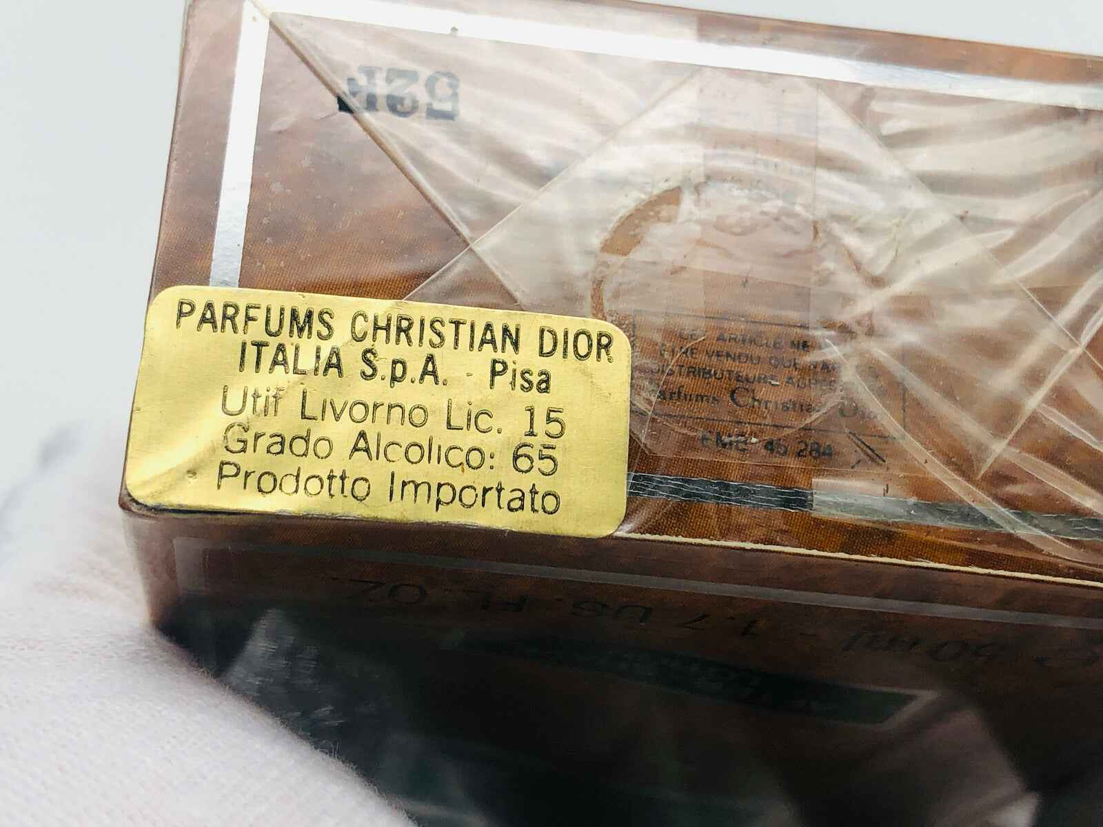 Dettaglio della confezione originale Dior Sauvage Extreme con etichetta italiana di autenticità