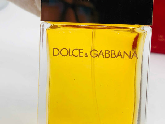 Flacone di profumo Dolce E Gabbana Classico con una fragranza ricca e avvolgente