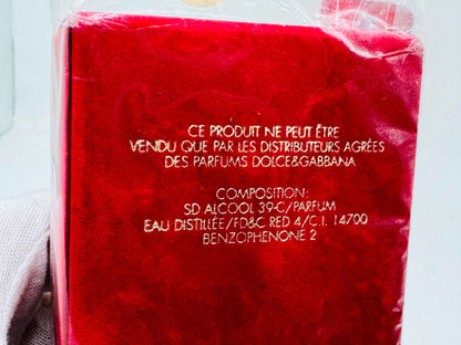 Profumo Dolce E Gabbana Red in confezione rossa con dettagli dorati per un'esperienza di lusso