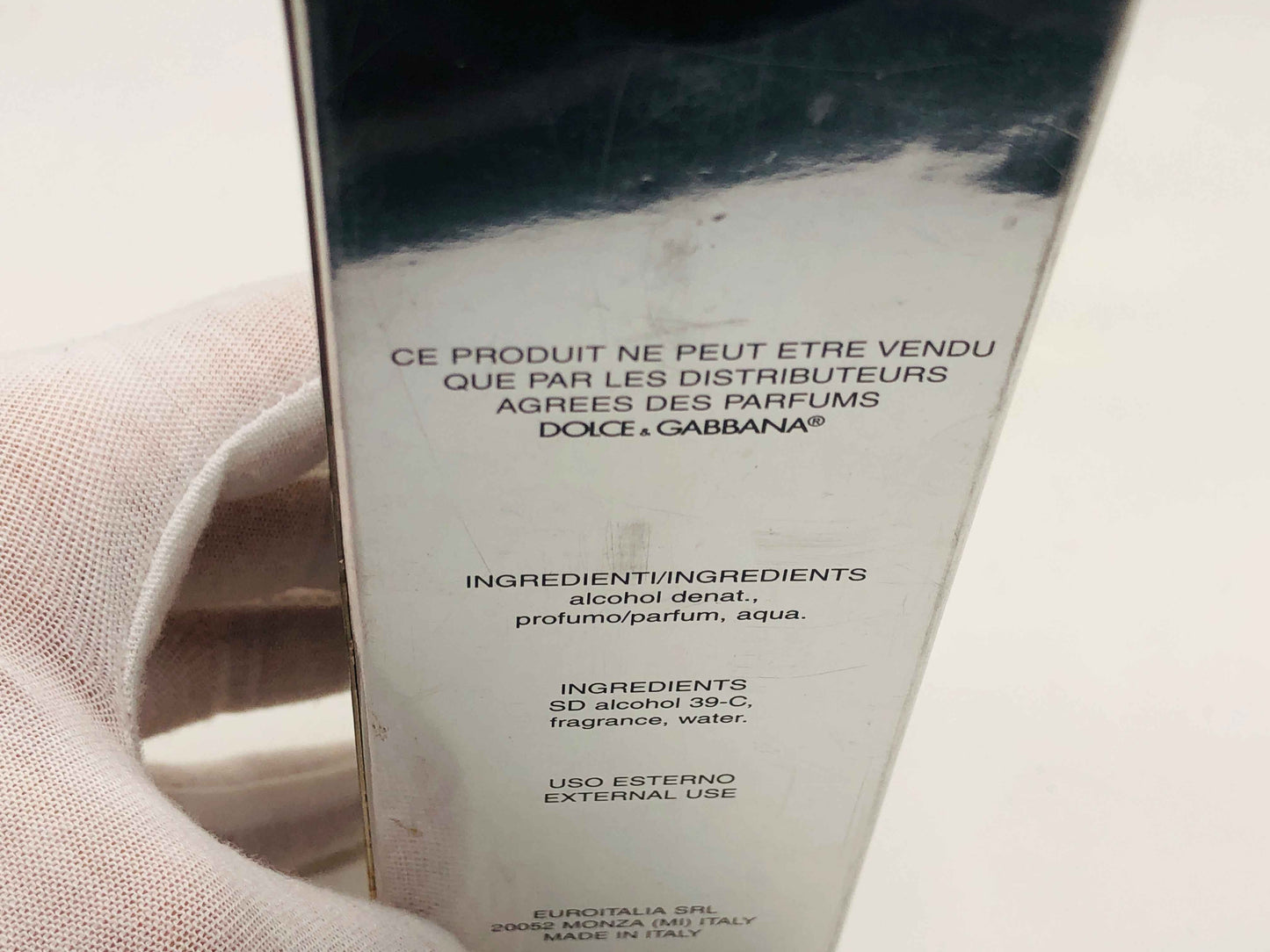 Scatola di Profumo Dolce E Gabbana Masculine con ingredienti e istruzioni in francese e italiano