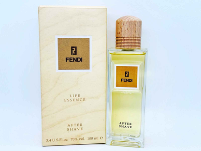 Profumo dopo barba Fendi Life Essence in flacone da 100 ml con tappo in legno ed elegante confezione