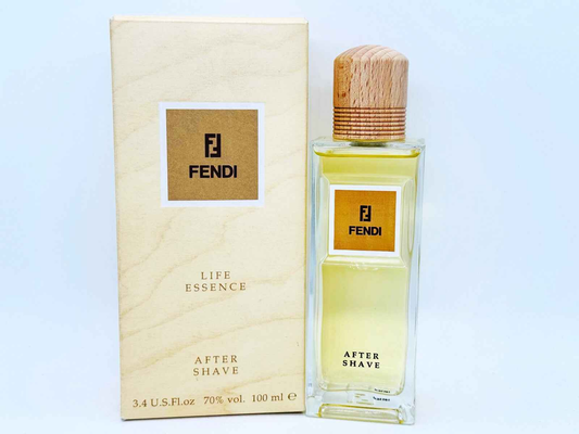 Profumo dopo barba Fendi Life Essence in flacone da 100 ml con tappo in legno ed elegante confezione