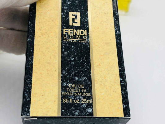 Confezione di Fendi Uomo Profumo Vintage in eleganti tonalità dorate e nere da 25ml