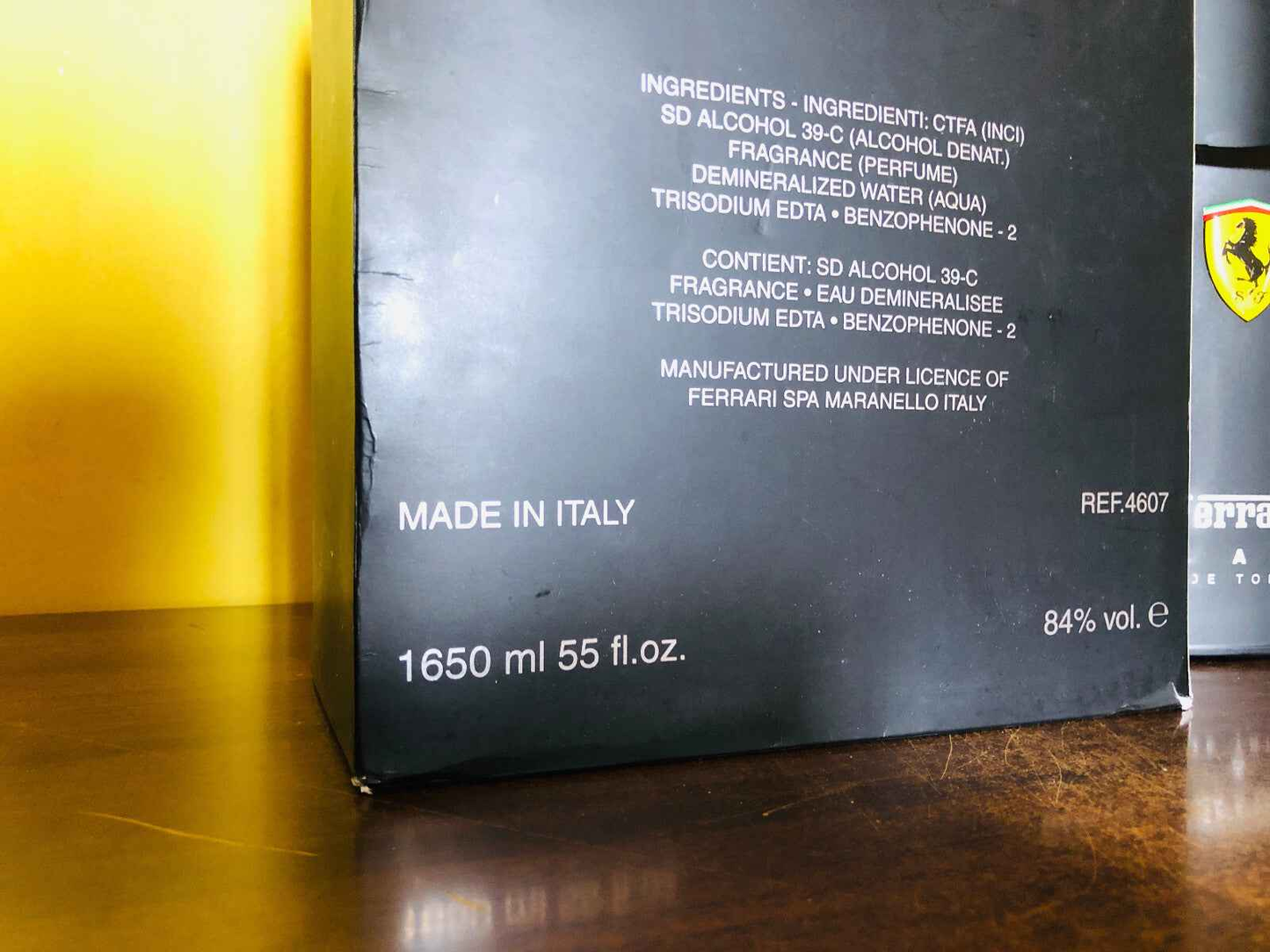 Scatola di Profumo Ferrari Black Vintage con ingredienti in italiano e riferimento prodotto