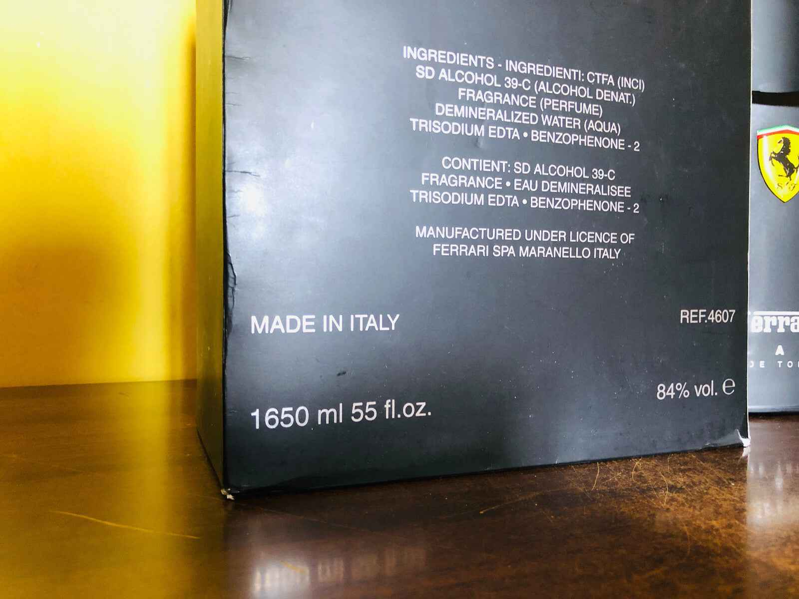 Scatola di Profumo Ferrari Black Vintage con ingredienti in italiano e riferimento prodotto
