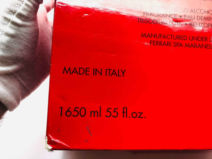 Scatola di profumo Ferrari Red da 1650 ml, Made in Italy, con design elegante e vivace