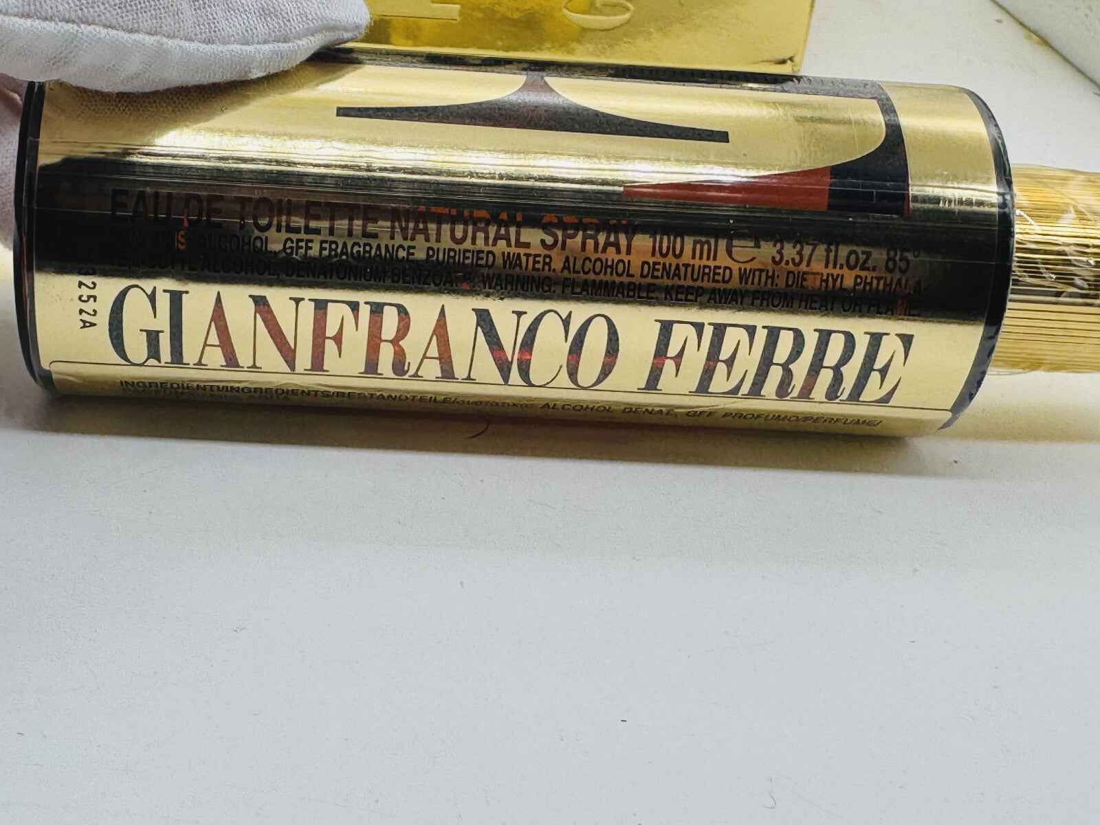 Flacone del profumo Ferre Gff Profumo Vintage da 100 ml in confezione dorata