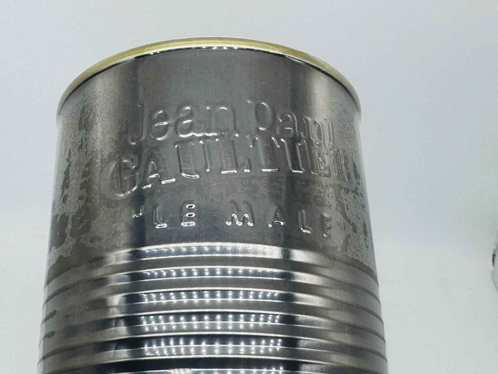 Gaultier Le Male Profumo Vintage in un elegante flacone d'acciaio con incisione Jean Paul Gaultier