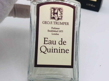 Profumo Eau De Quinine di Geo F Trumper in bottiglia elegante con etichetta distintiva