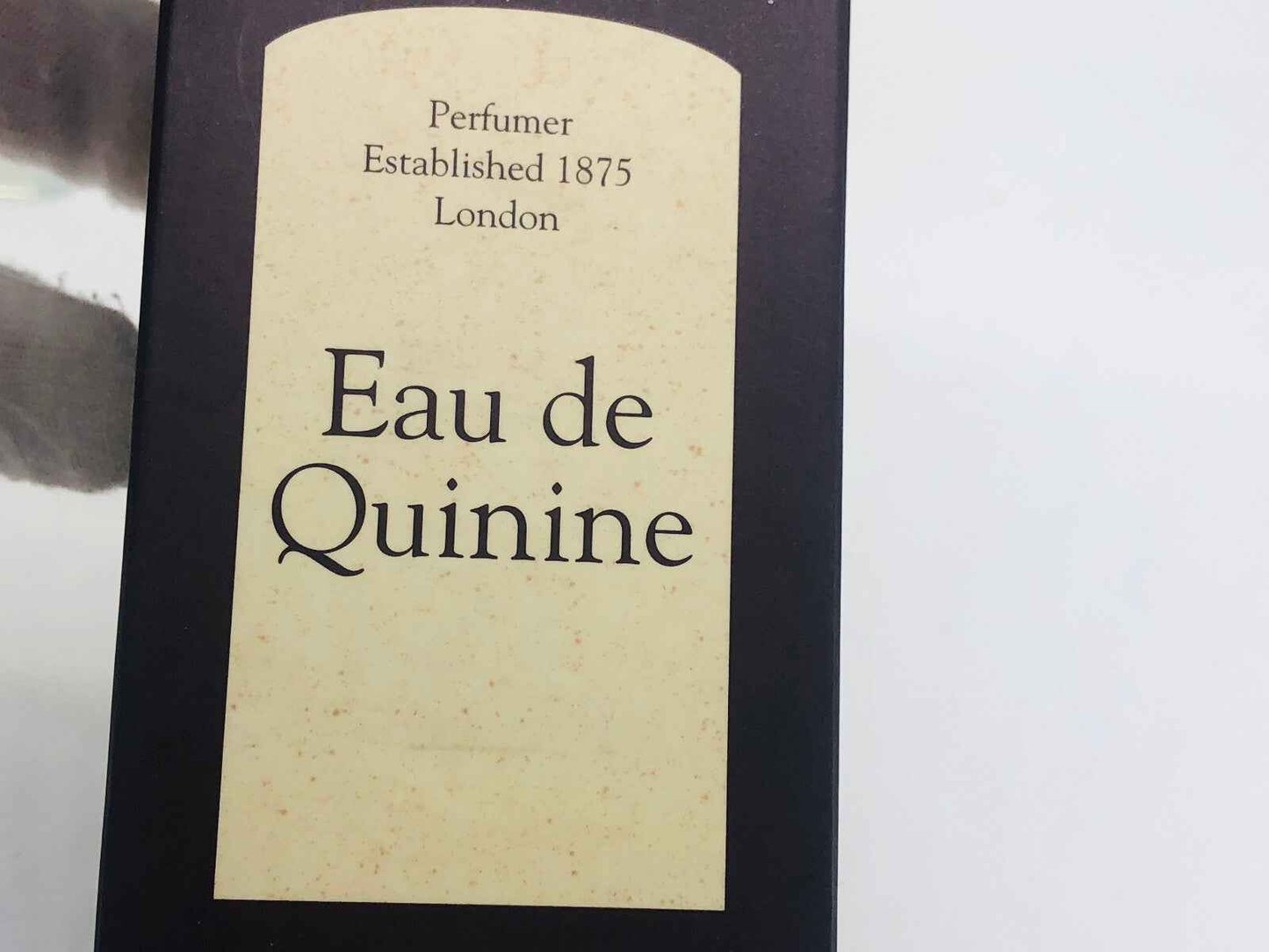 Scatola di Profumo Eau De Quinine di Geo F Trumper, profumiere fondato nel 1875 a Londra
