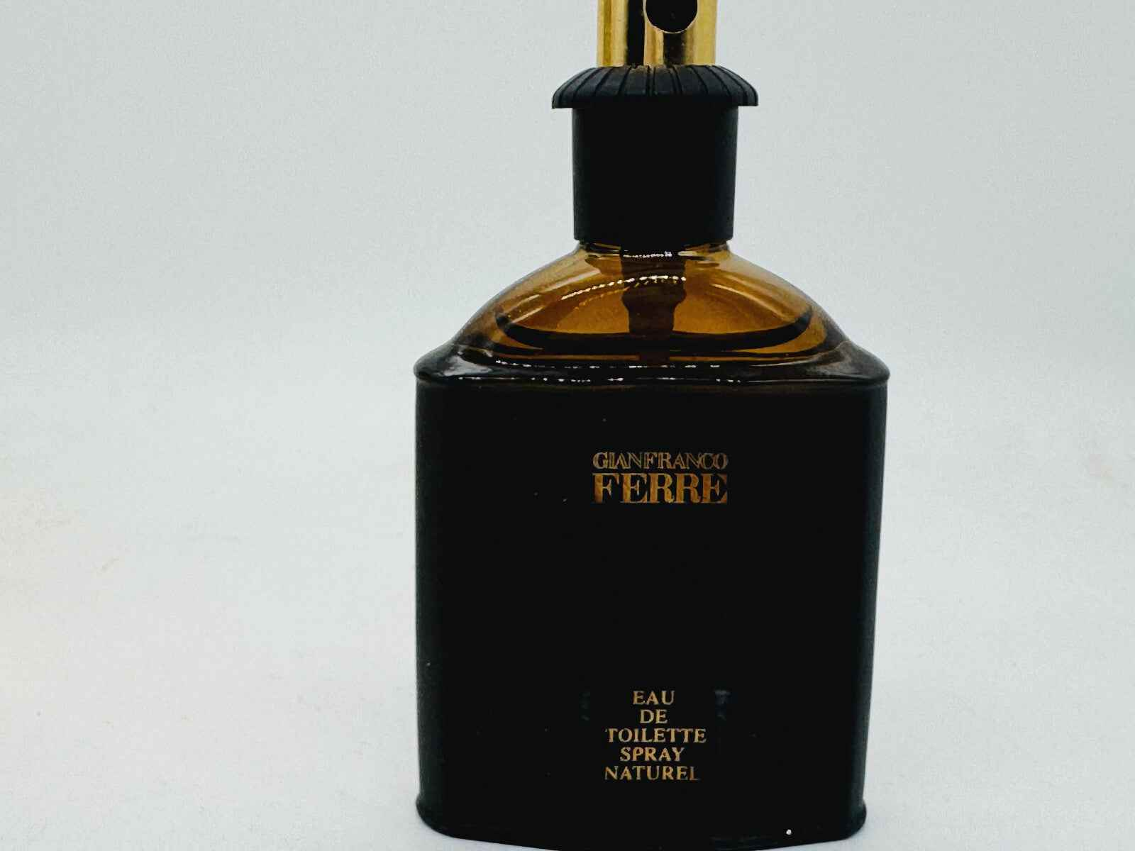 Profumo Gianfranco Ferre Pour Homme Vintage in bottiglia elegante con spray naturale