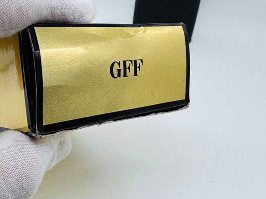Scatola di profumo Ferre Pour Homme vintage con etichetta dorata GFF in evidenza