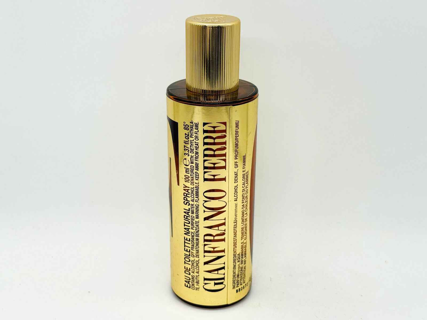 Profumo Gff Uomo Vintage di Gianfranco Ferre in flacone dorato elegante e raffinato