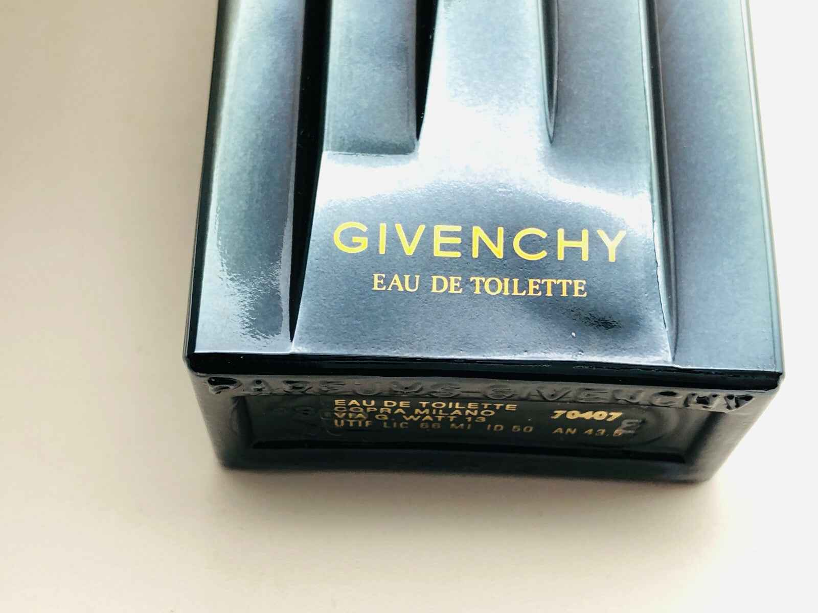 Confezione di Profumo Givenchy Xeryus Eau de Toilette con design elegante e moderno