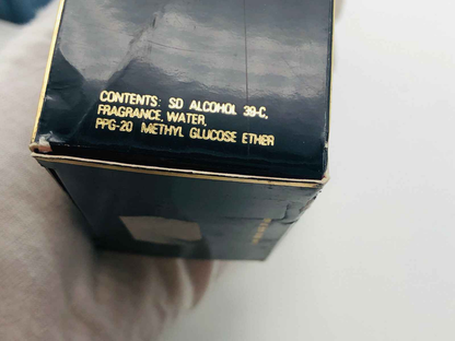 Scatola di profumo Givenchy Xeryus Vintage con ingredienti visibili per la fragranza maschile
