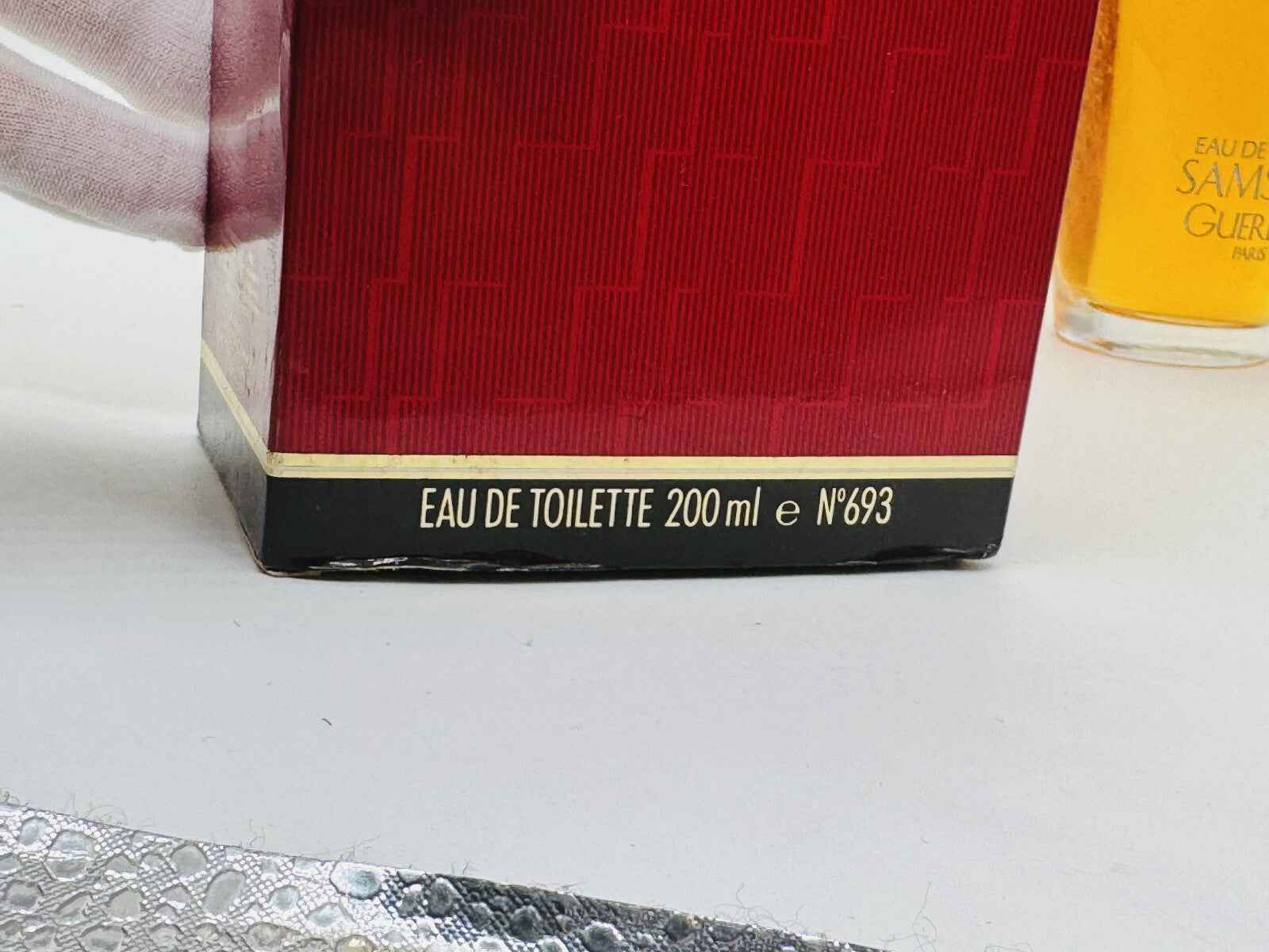 Scatola di Profumo Guerlain Samsara Vintage Eau de Toilette 200 ml con design elegante