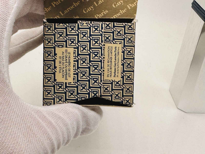 Scatola vintage di Drakkar Guy Laroche con design classico e dettagli eleganti