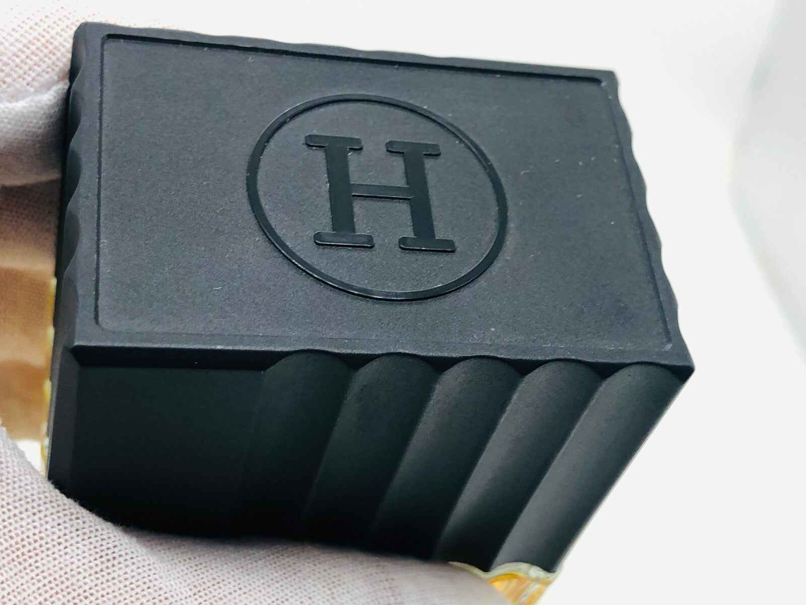 Sapone Hascish For Men Vintage in confezione nera elegante per un'esperienza di pulizia unica