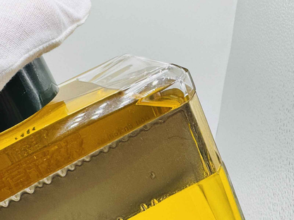 Flacone di Profumo Jacques Fath Green Water con design elegante e colore giallo intenso