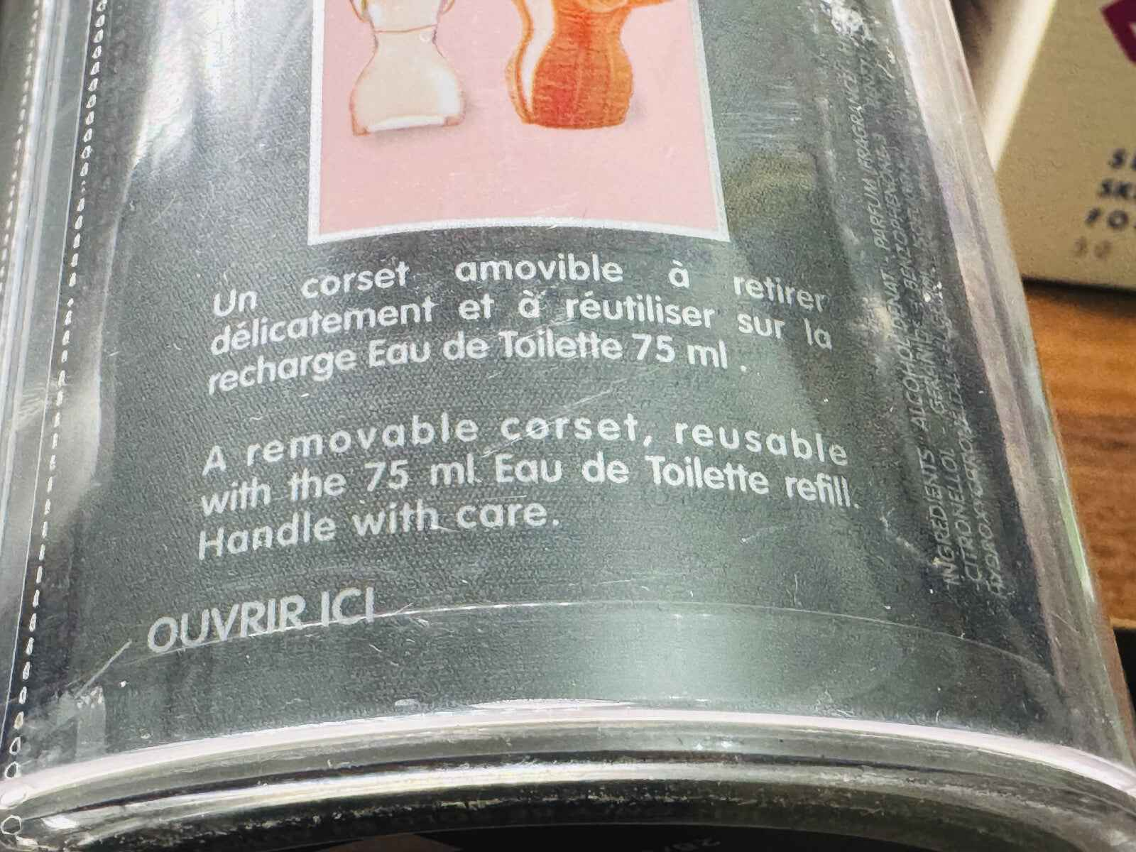 Jean Paul Gaultier Classique Corset con Eau de Toilette ricaricabile da 75 ml in confezione originale