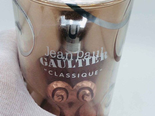 Flacone di profumo Jean Paul Gaultier Classique con design elegante e raffinato