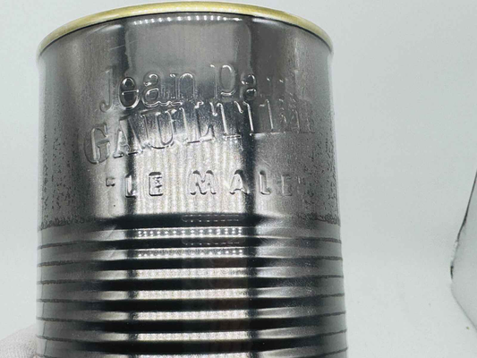 Latta di Jean Paul Gaultier Le Male Vintage con dettagli del design unico e finitura lucida