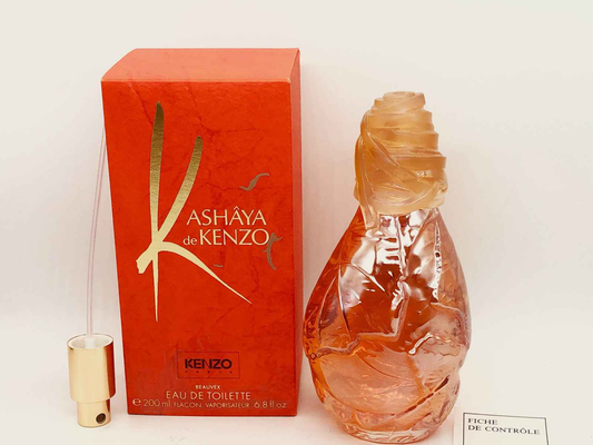 Profumo Kenzo Kashaya in flacone dal design unico con confezione rossa in cartone