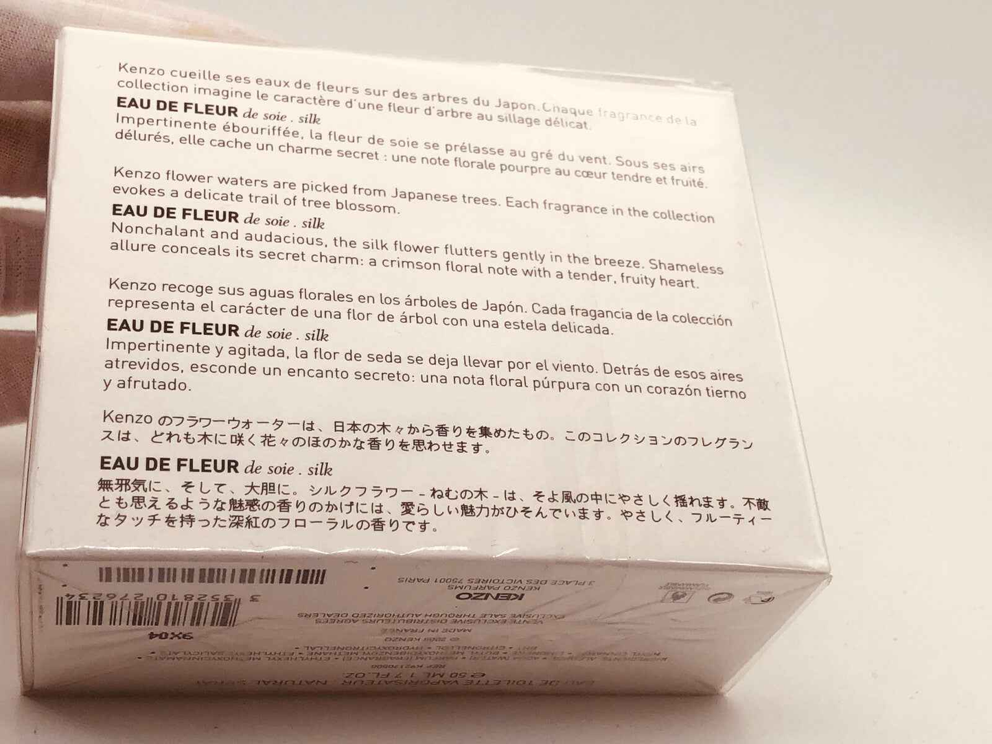 Scatola del Profumo Kenzo Fleur Soie con dettagli sulla fragranza floreale e ingredienti naturali
