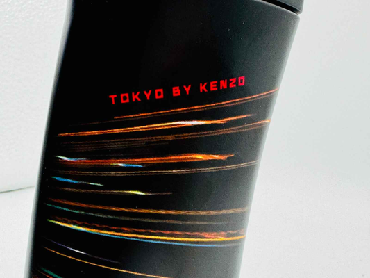 Flacone di Profumo Kenzo Tokyo Vintage con design nero e scritta rossa Tokyo by Kenzo