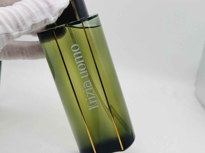 Flacone di profumo Krizia Uomo Vintage con design elegante e moderno in vetro verde