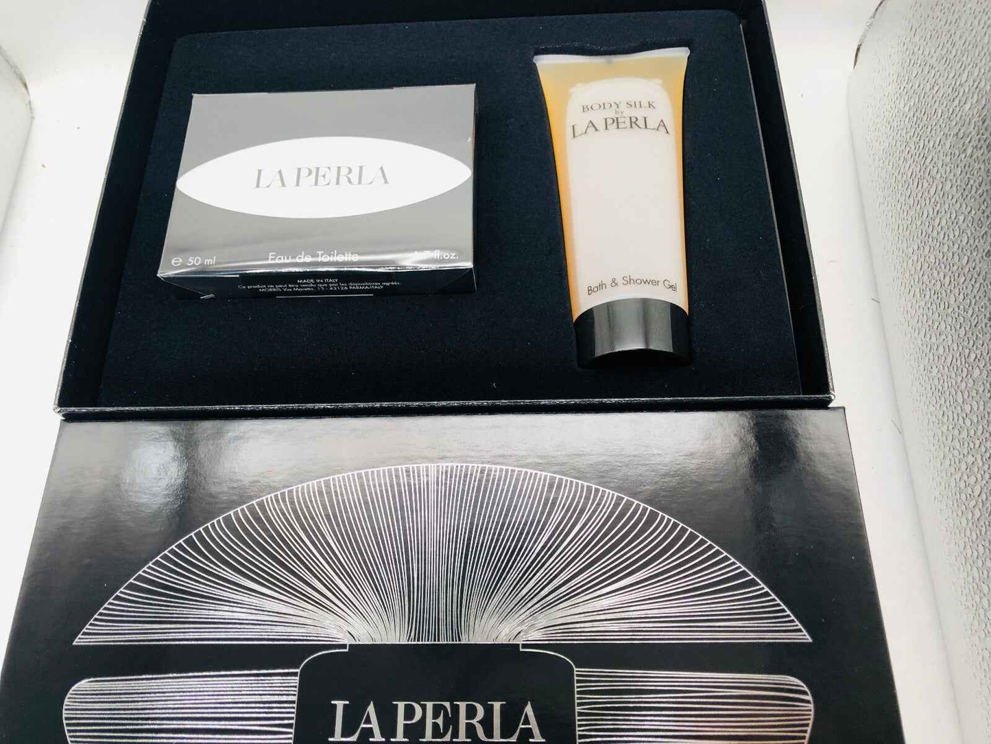 Set regalo La Perla con fragrante Eau de Toilette e gel doccia Body Silk Vintage