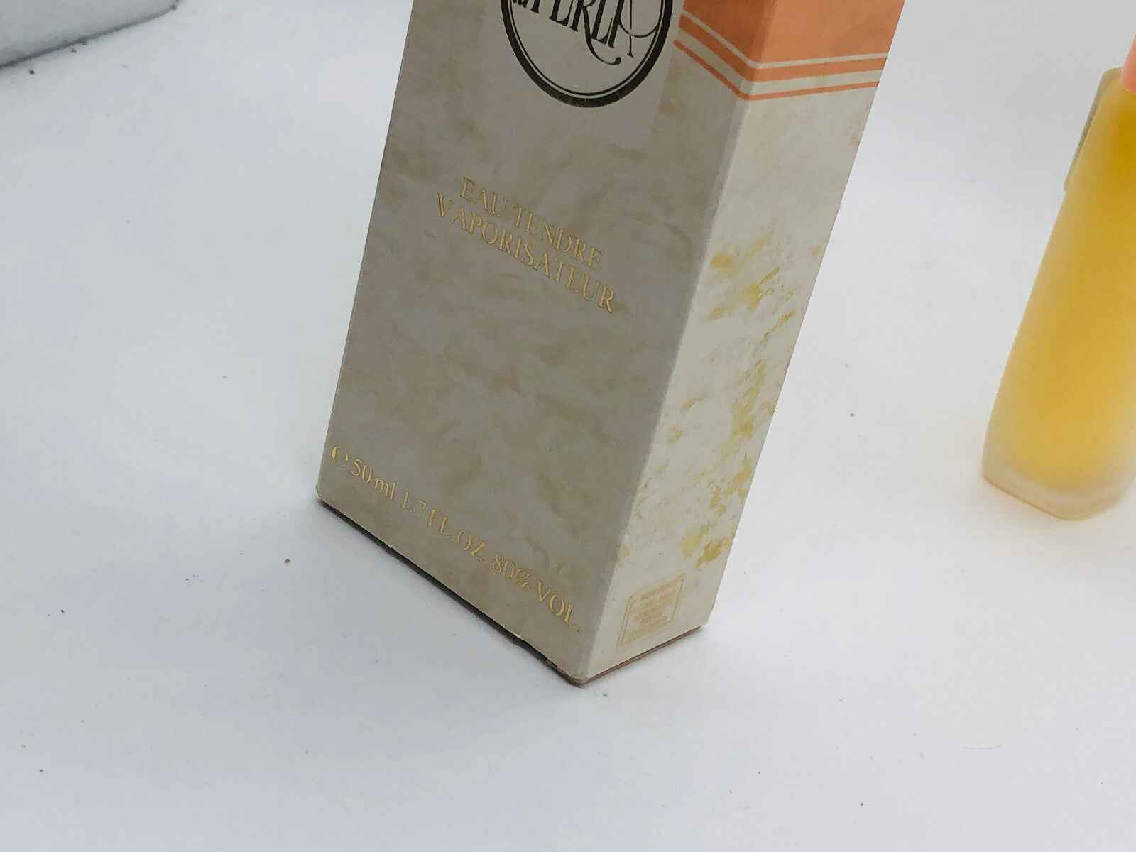 Scatola del profumo Body Silk La Perla con design elegante e dettagli raffinati