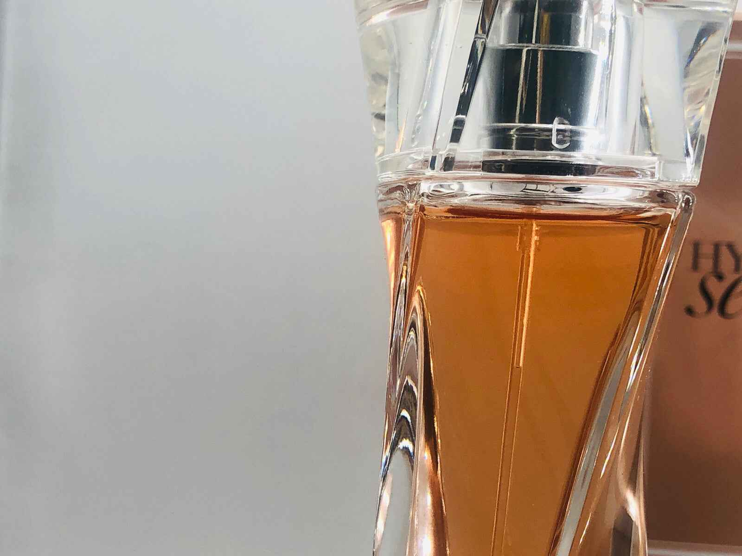 Flacone di Profumo Lancome Hypnose Senses con design elegante e fragranza seducente