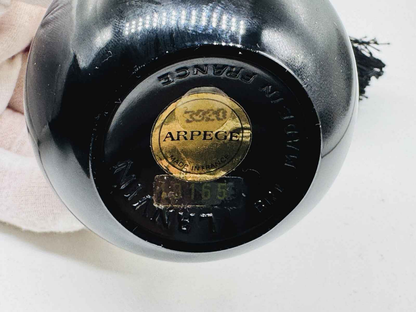 Base del flacone di profumo Lanvin Arpege Vintage con etichetta dorata e codice identificativo