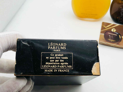 Scatola del profumo Leonard Pour Homme con logo Léonard Parfums e indicazioni di origine francese