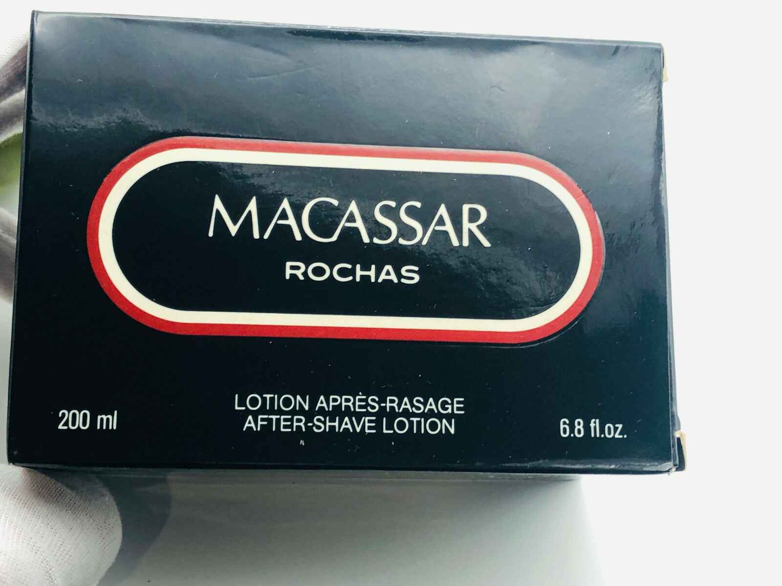 Confezione di lozione dopobarba Macassar Rochas Vintage da 200 ml con design classico in nero e rosso