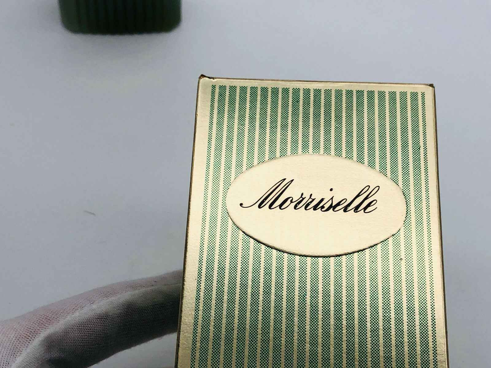 Scatola di profumo Morriselle Morris Vintage con etichetta elegante e design a righe verdi