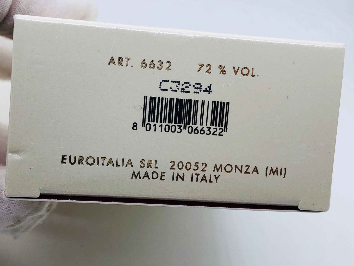 Scatola del profumo Moschino Couture Vintage con etichetta e codice a barre, realizzata in Italia