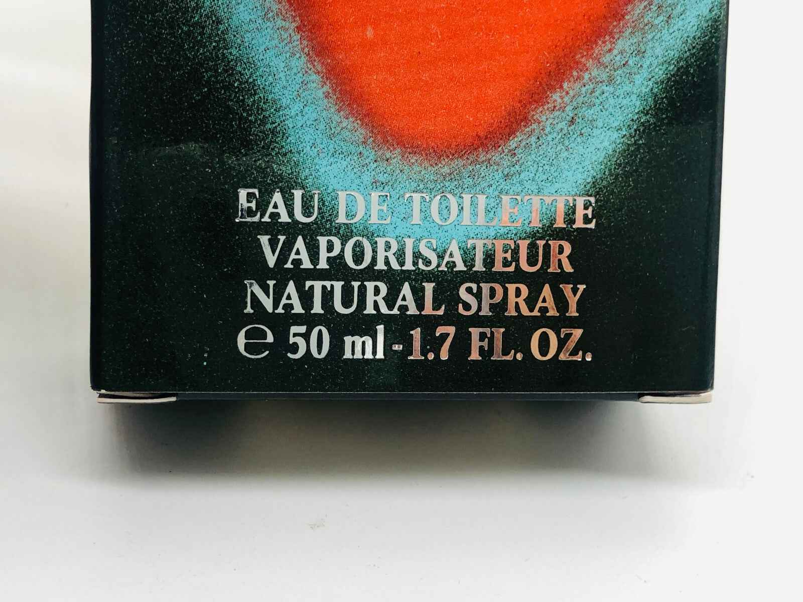Confezione di profumo Nino Cerruti Pour Homme in spray naturale da 50 ml con design elegante
