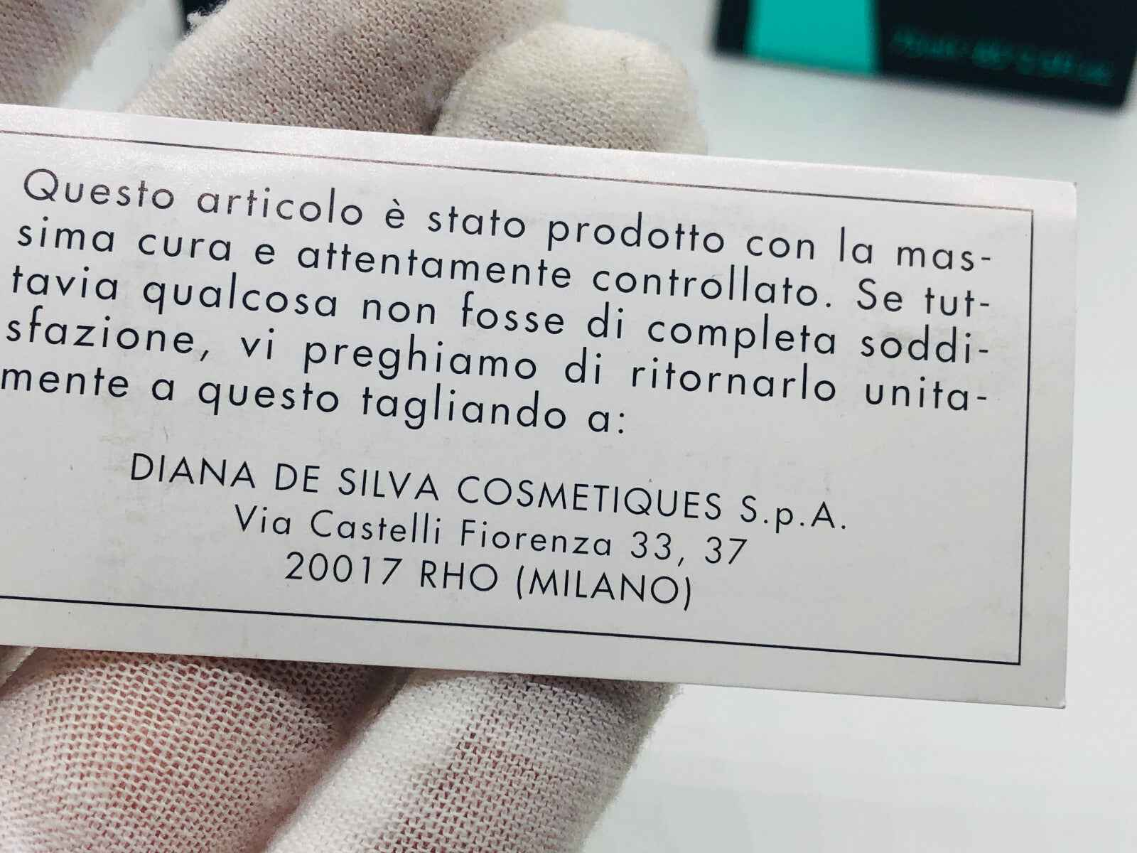 Etichetta di un profumo Vintage Pancaldi di Diana De Silva con istruzioni di cura e contatto