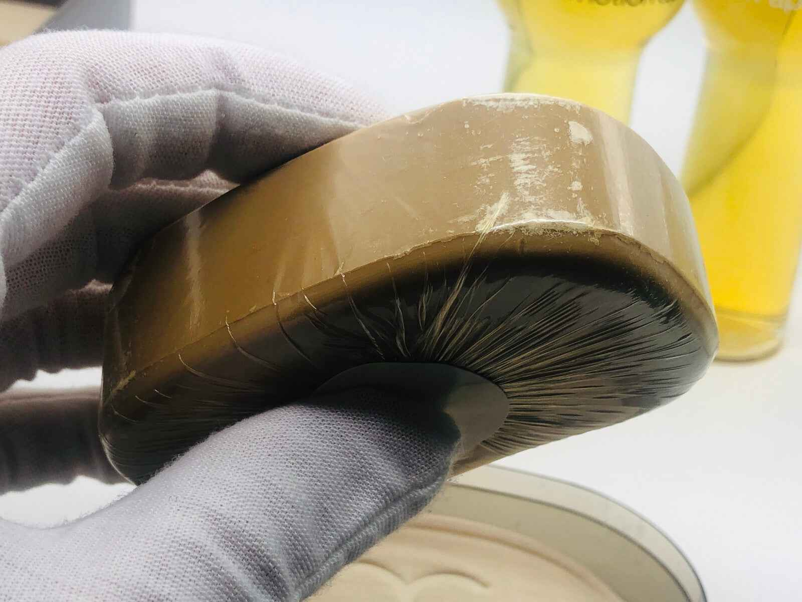 Sapone Pierre Cardin Pour Monsieur in confezione elegante con forma arrotondata, ideale per la cura della pelle