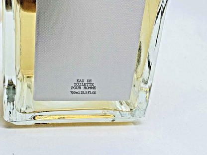 Flacone di Profumo Prada Infusion D' Homme da 75ml con design elegante e sofisticato