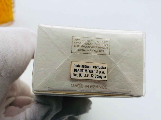 Scatola del profumo Diva Ungaro Vintage con dettagli di distribuzione e origine francese